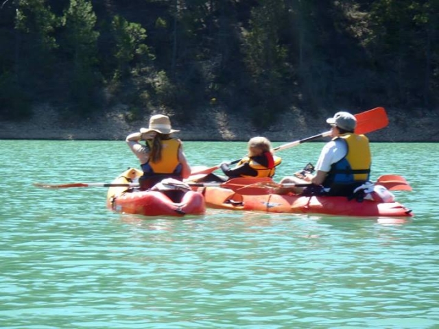  Family canoes 